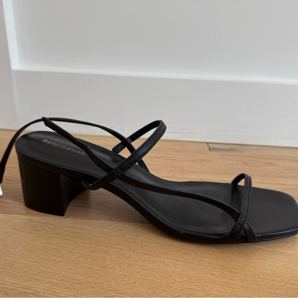 NEW Reformation Serenity Block Heeled Leather Sandal Size 8 - Picture 2 of 3